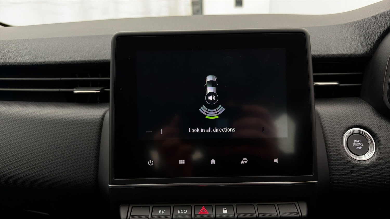 Used Renault Clio 2023 for sale - 78077499: Photo 25