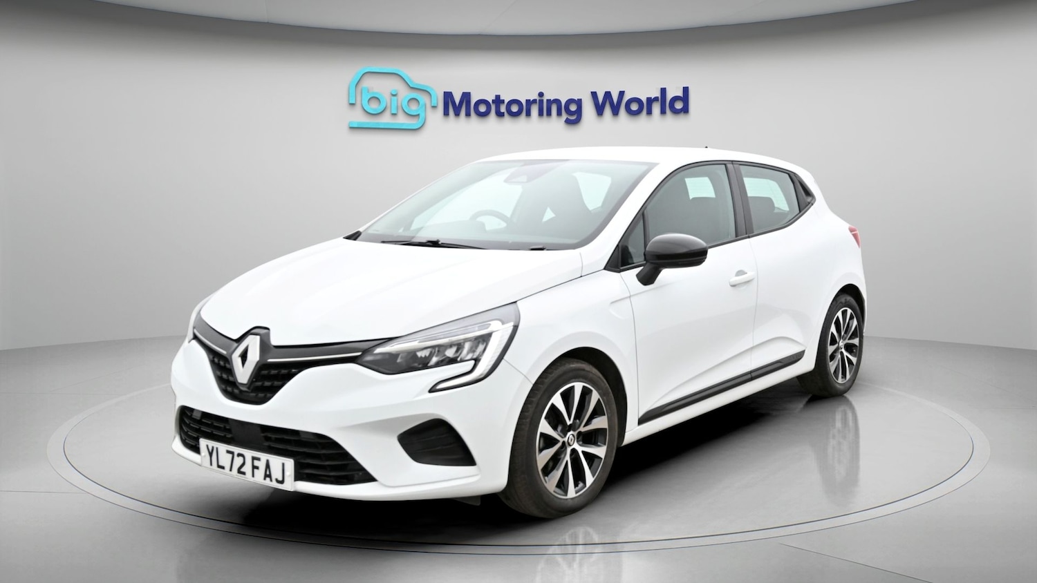 Used Renault Clio 2023 for sale - 78077499: Photo 3