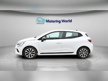 Used Renault Clio 2023 for sale - 78077499: Photo