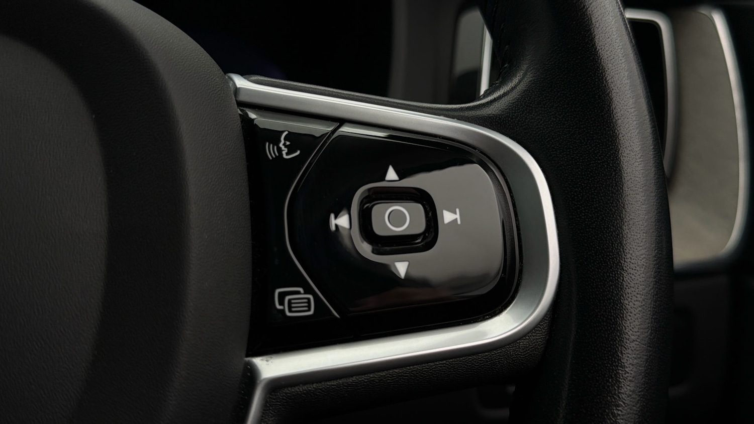 Used Volvo XC60 for sale - 78083878: Photo 24