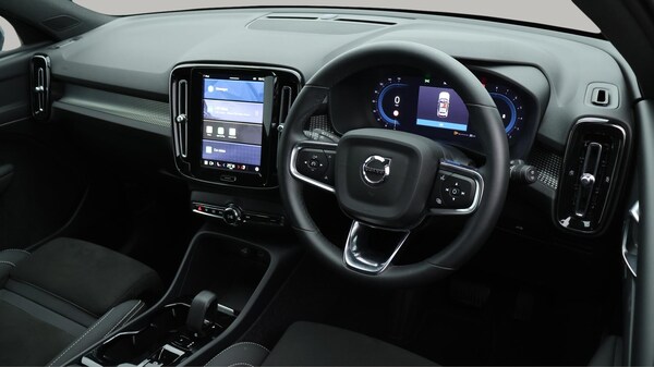 Used Volvo XC40 2024 for sale - 75729246: Photo 10