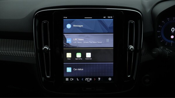 Used Volvo XC40 2024 for sale - 75729246: Photo 12