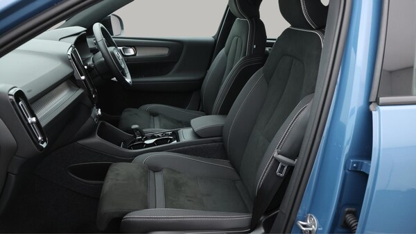 Used Volvo XC40 2024 for sale - 75729246: Photo 15