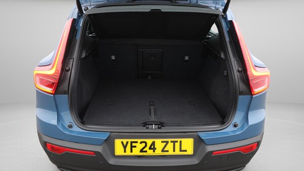 Used Volvo XC40 2024 for sale - 75729246: Photo 18