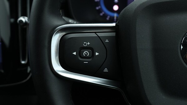 Used Volvo XC40 2024 for sale - 75729246: Photo 24