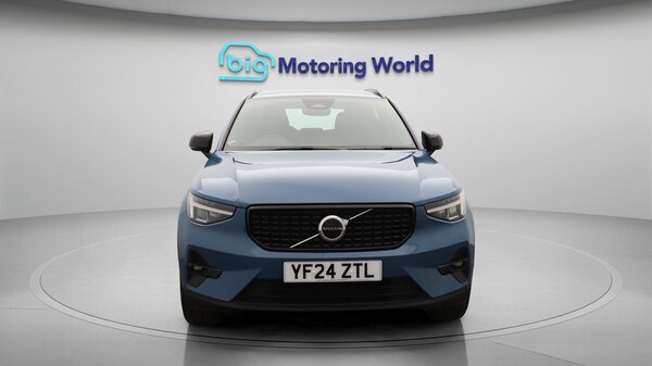 Used Volvo XC40 2024 for sale - 75729246: Photo 3