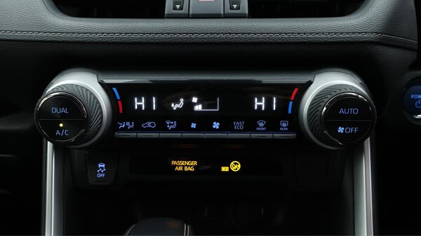 Used Toyota RAV4 2020 for sale - 76294836: Photo 13