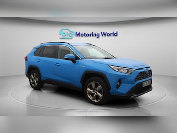 Used Toyota RAV4 2020 for sale - 76294836: Photo 2