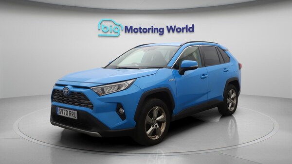Used Toyota RAV4 2020 for sale - 76294836: Photo 4