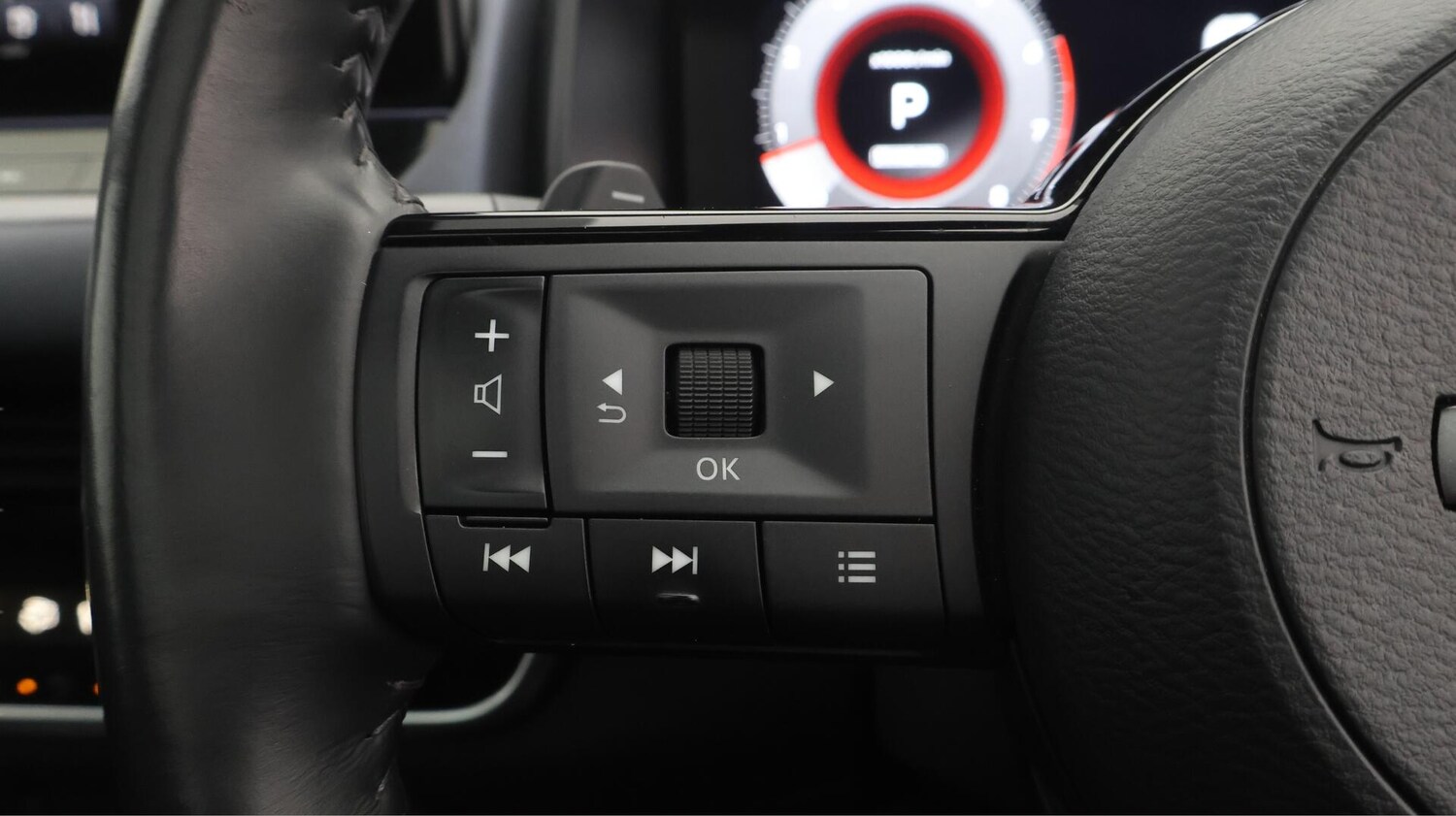 Used Nissan Qashqai for sale - 76727277: Photo 24