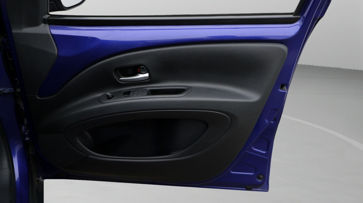 Used Toyota Aygo X 2022 for sale - 77274404: Photo 15