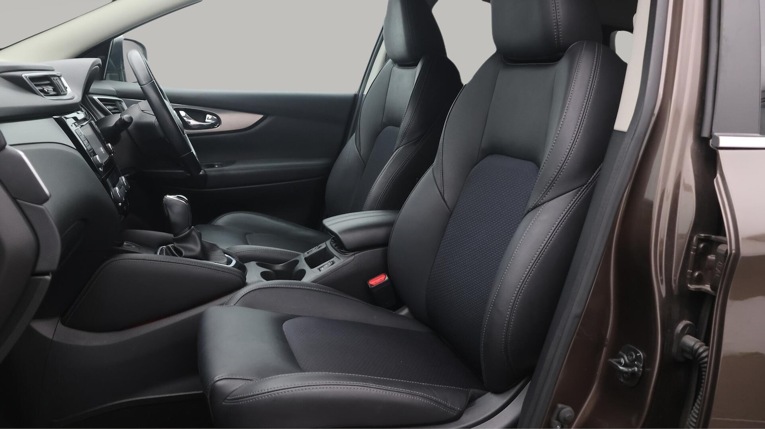 Used Nissan Qashqai 2018 for sale - 76432820: Photo 15