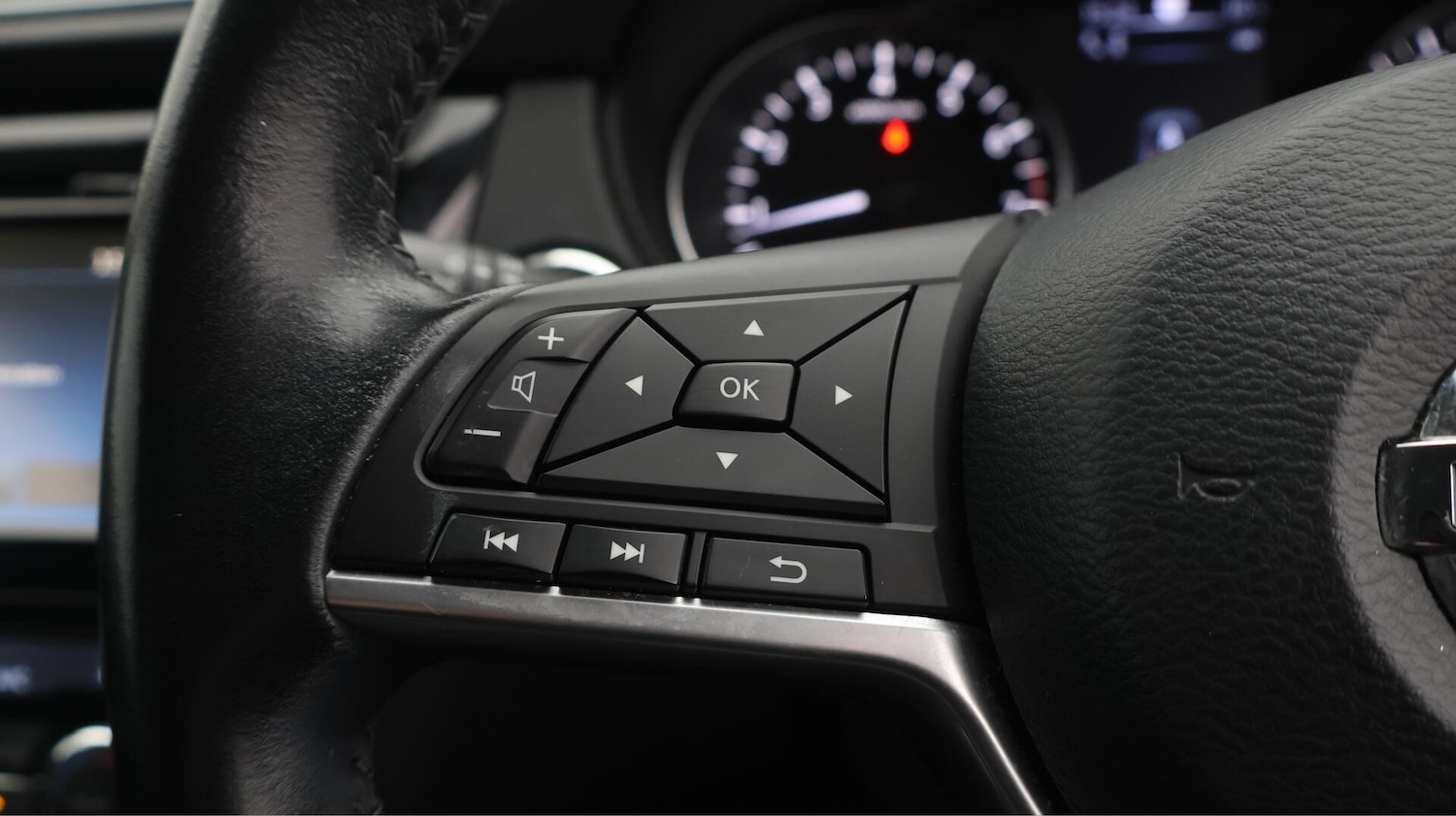 Used Nissan Qashqai 2018 for sale - 76432820: Photo 23