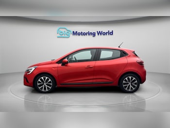 Used Renault Clio 2022 for sale - 79438740: Photo