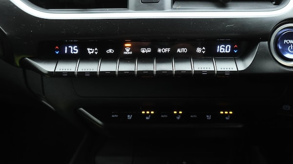 Used Lexus UX 2021 for sale - 76175376: Photo 17