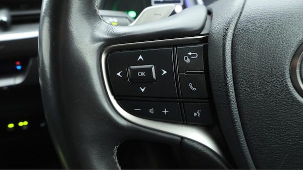 Used Lexus UX 2021 for sale - 76175376: Photo 39