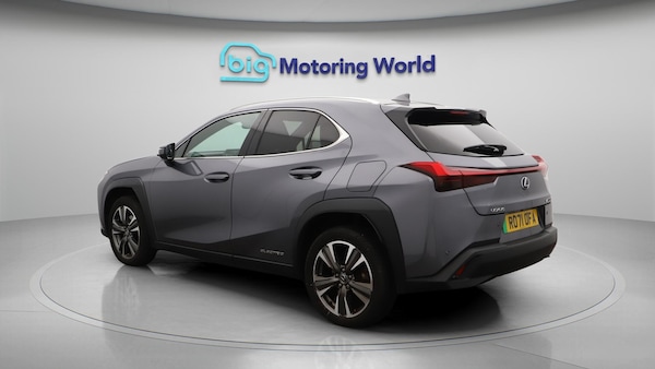 Used Lexus UX 2021 for sale - 76175376: Photo 6