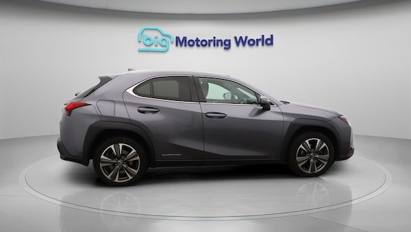 Used Lexus UX 2021 for sale - 76175376: Photo 9