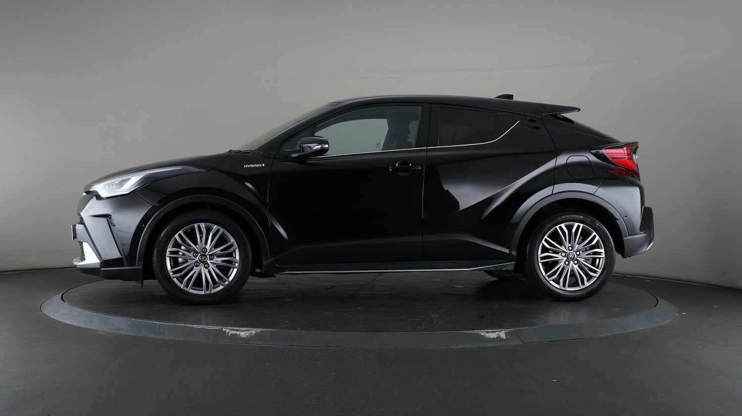 Used Toyota C-HR 2021 for sale - 76657076: Photo 39