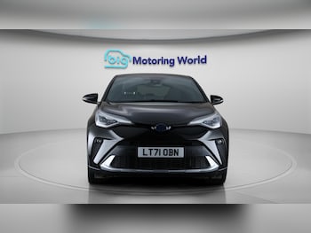Used Toyota C-HR 2021 for sale - 76657076: Photo