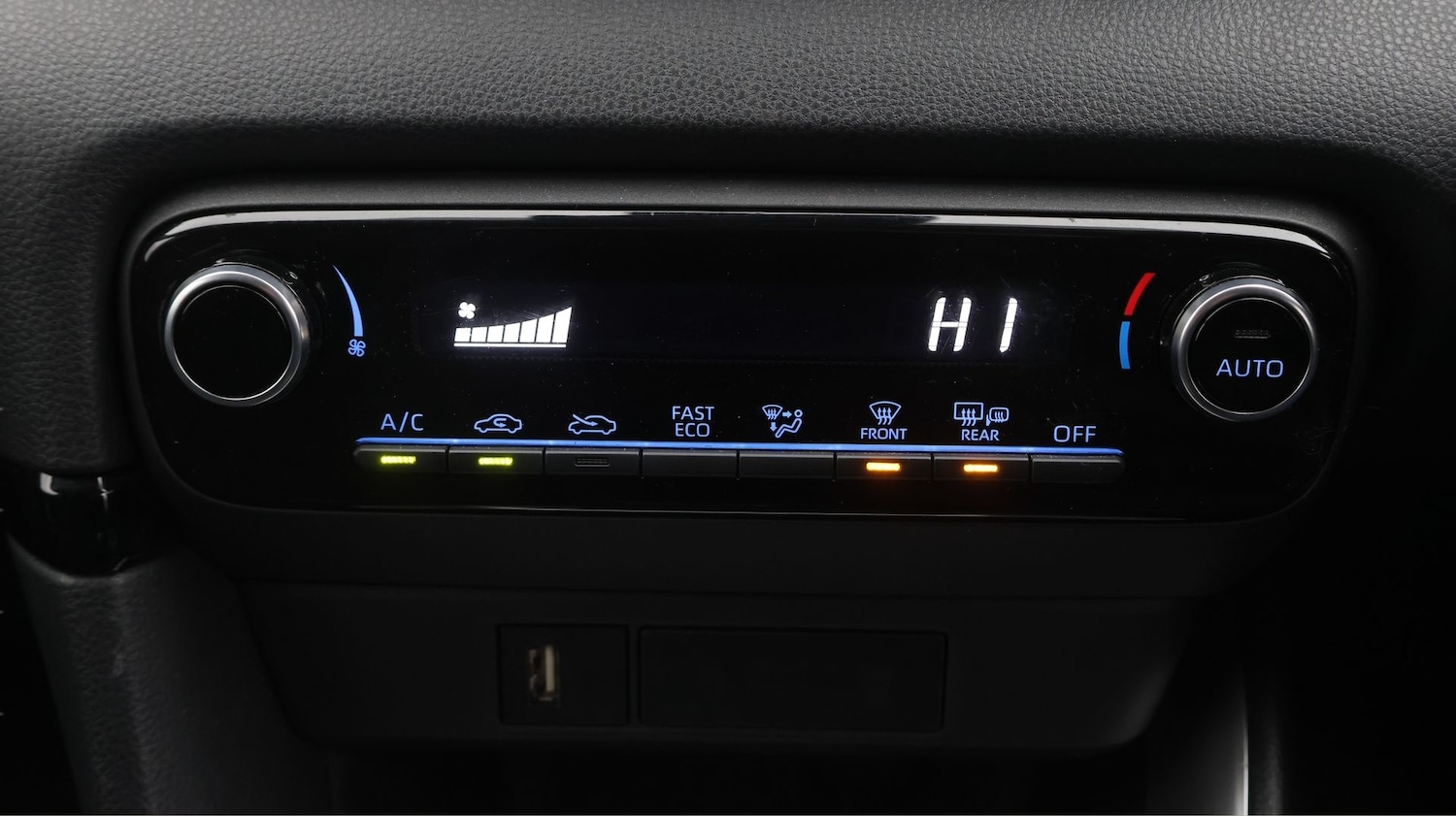 Used Toyota Yaris 2022 for sale - 77137426: Photo 12