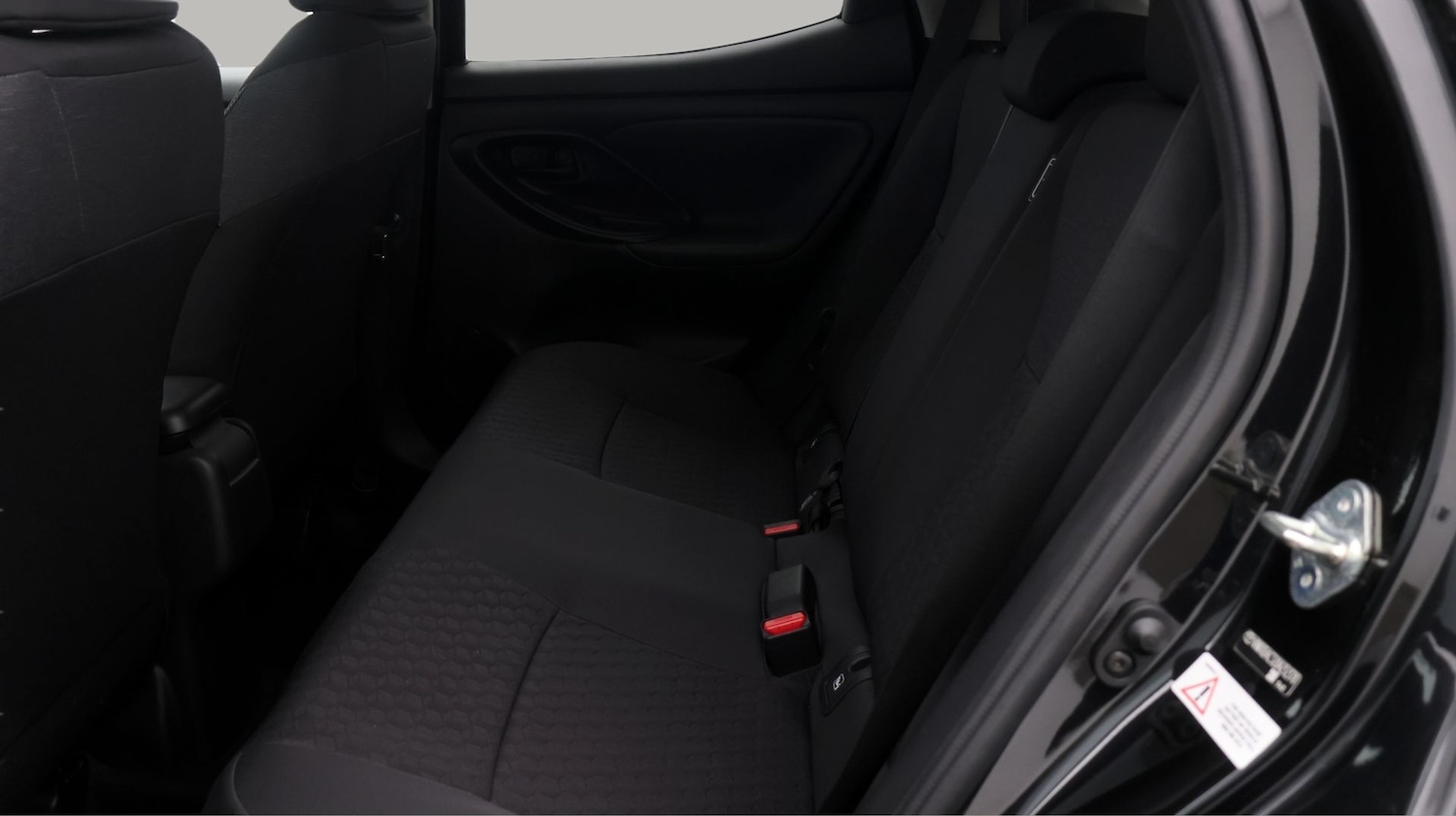 Used Toyota Yaris 2022 for sale - 77137426: Photo 16