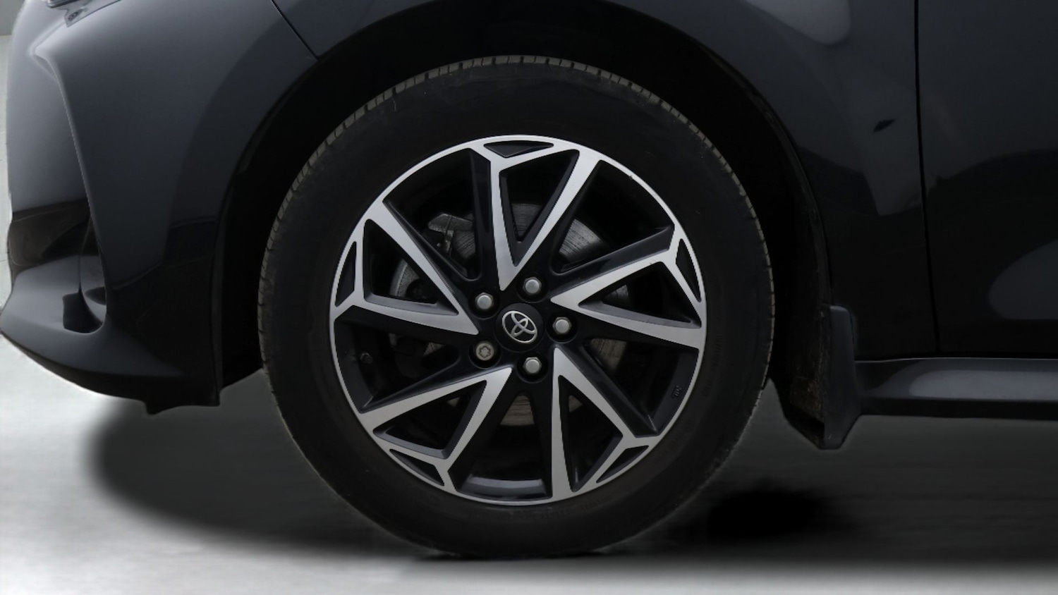 Used Toyota Yaris 2022 for sale - 77137426: Photo 18