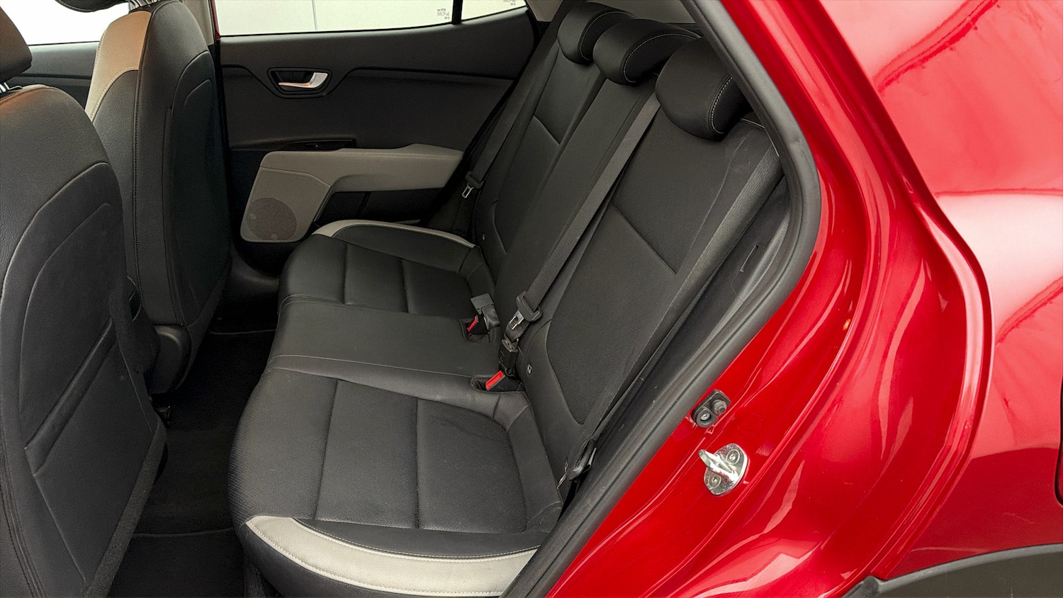 Used Kia Stonic 2019 for sale - 78038727: Photo 15