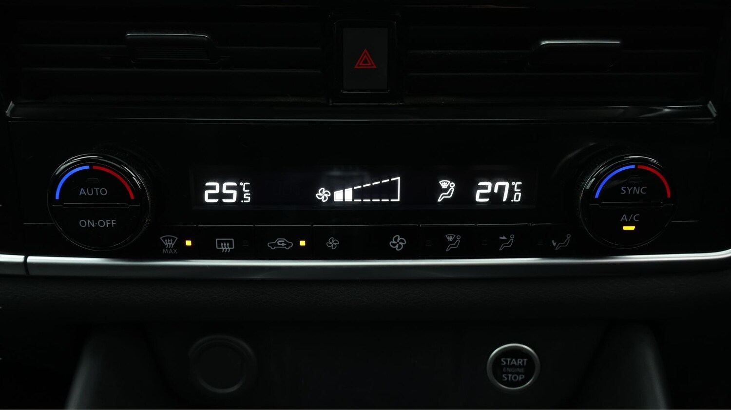 Used Nissan Qashqai for sale - 77365641: Photo 12