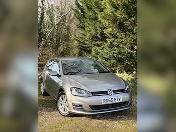 Used Volkswagen Golf 2015 for sale - 78232150: Photo