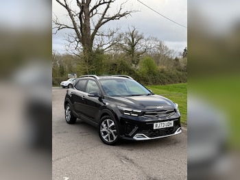 Used Kia Stonic 2023 for sale - 78230610: Photo