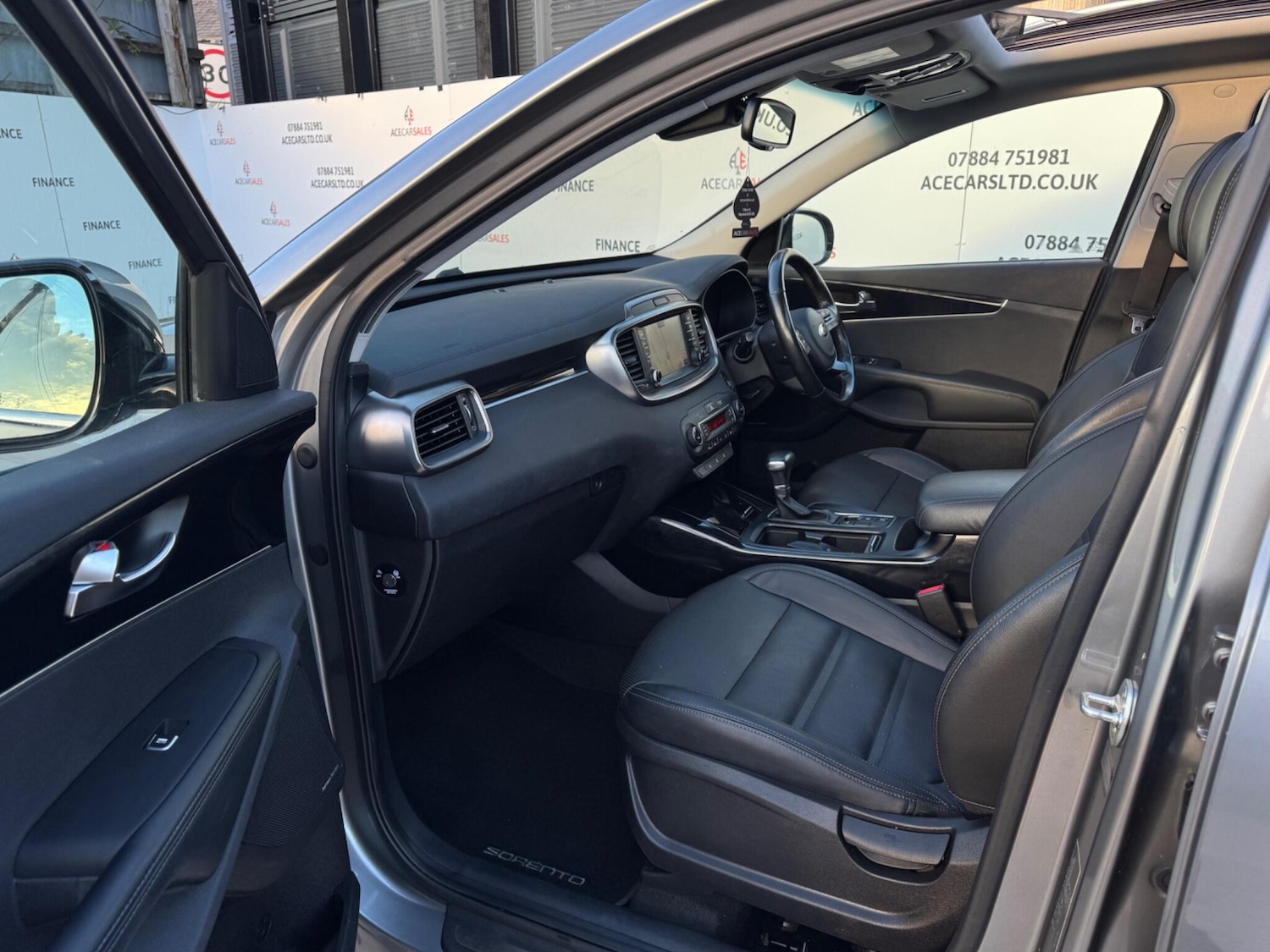 Used Kia Sorento 2018 for sale - 76913758: Photo 19