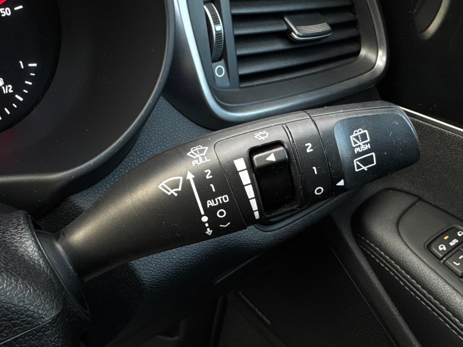 Used Kia Sorento 2018 for sale - 76913758: Photo 36