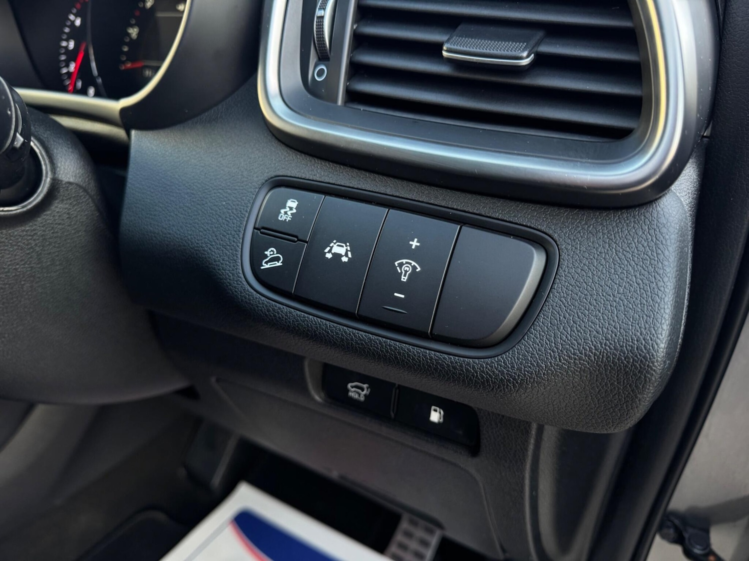 Used Kia Sorento 2018 for sale - 76913758: Photo 64