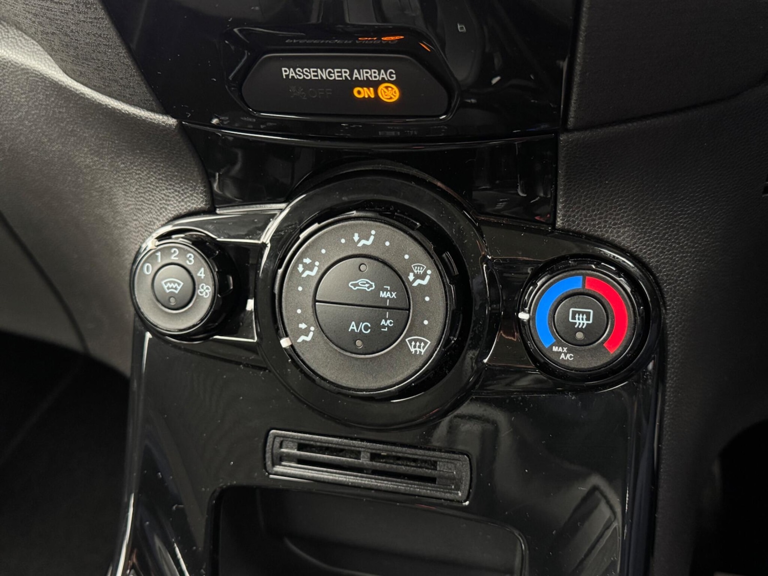 Used Ford Fiesta for sale - 76499023: Photo 25