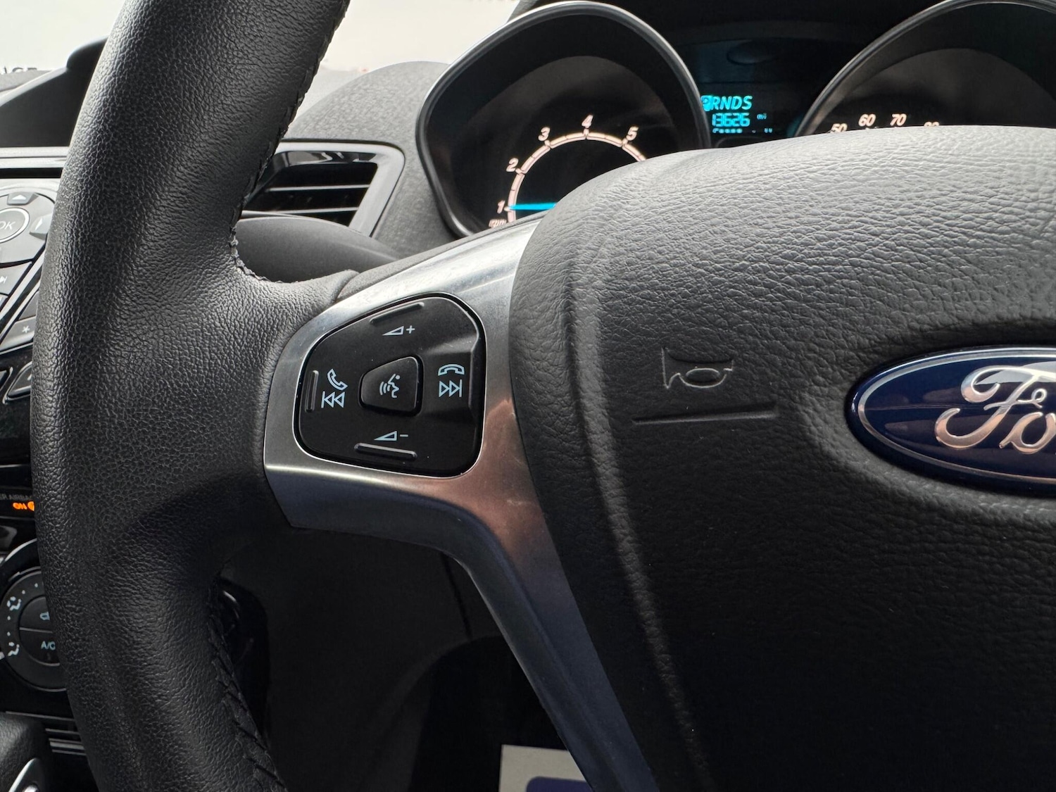 Used Ford Fiesta for sale - 76499023: Photo 30