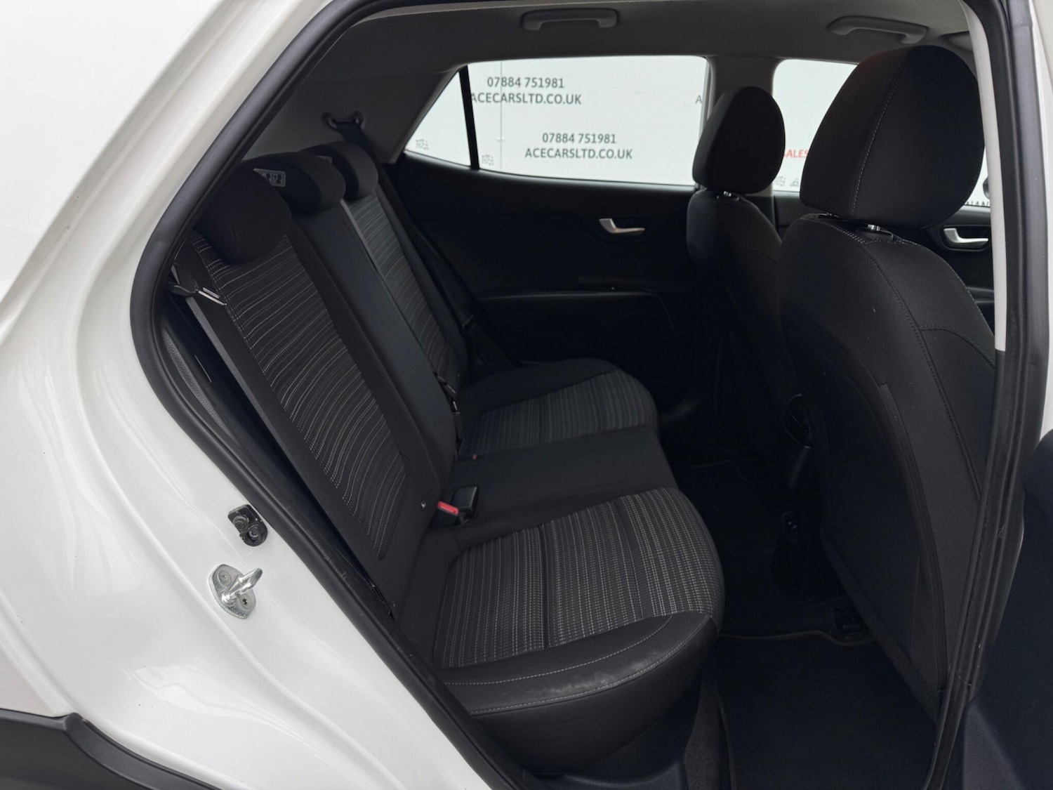 Used Kia Stonic 2019 for sale - 76953433: Photo 14