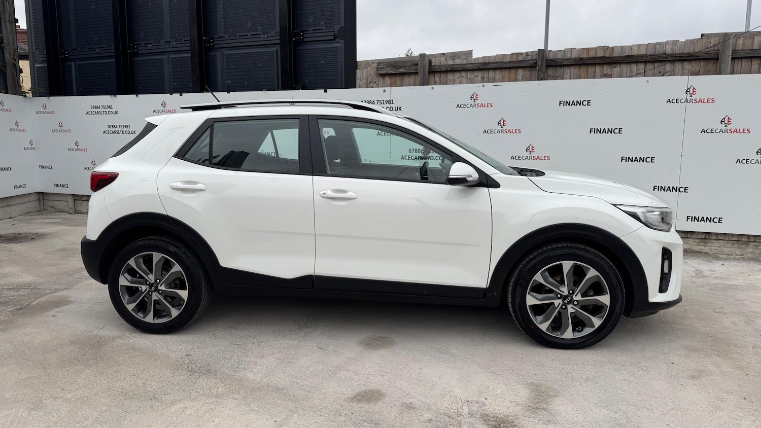Used Kia Stonic 2019 for sale - 76953433: Photo 9