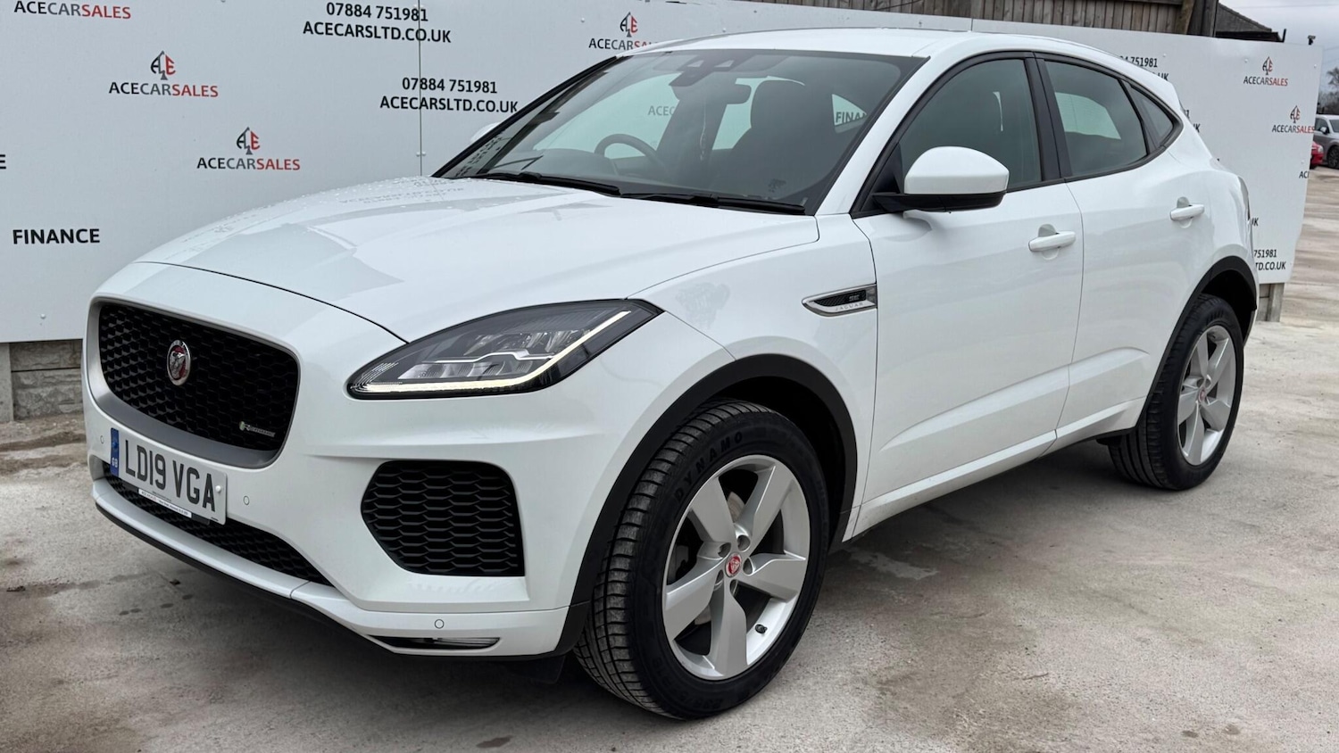 Used Jaguar E-Pace 2019 for sale - 77331453: Photo 4