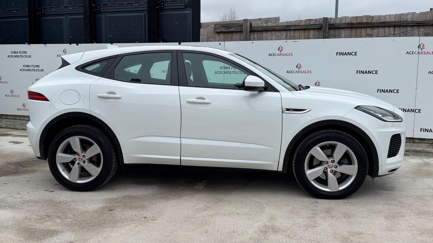Used Jaguar E-Pace 2019 for sale - 77331453: Photo 9