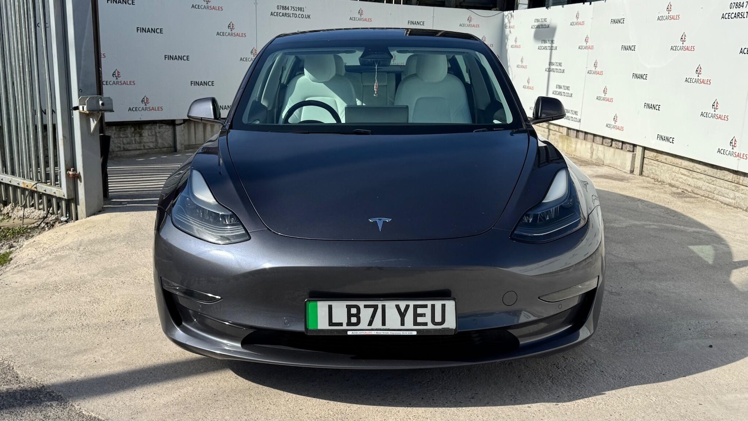 Used Tesla Model 3 for sale - 77940748: Photo 3