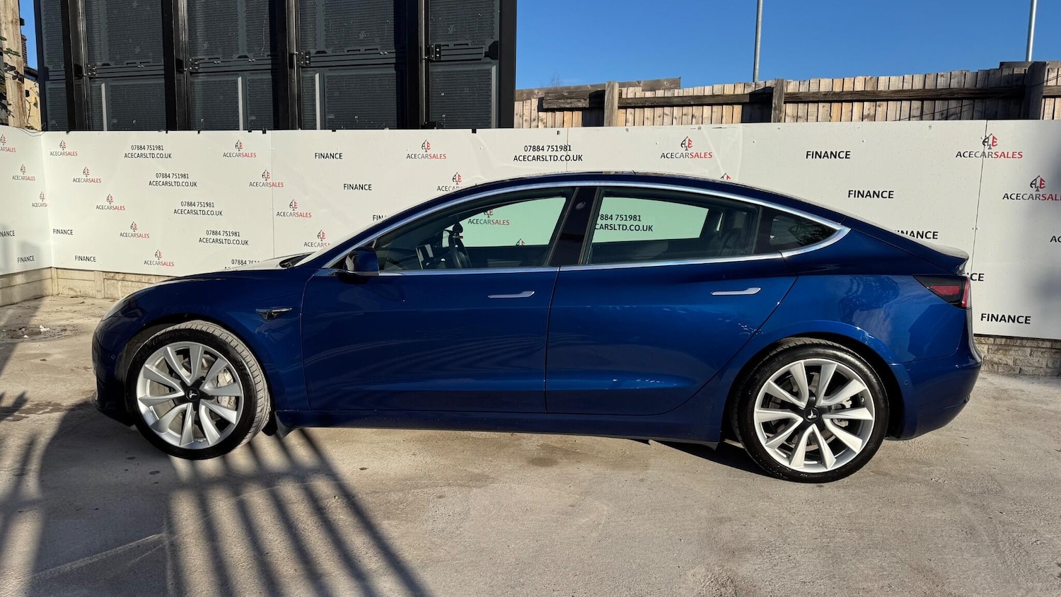 Used Tesla Model 3 2020 for sale - 76645958: Photo 5