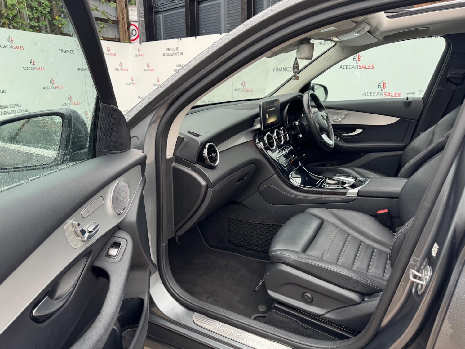 Used Mercedes-Benz GLC 2016 for sale - 76562327: Photo 17