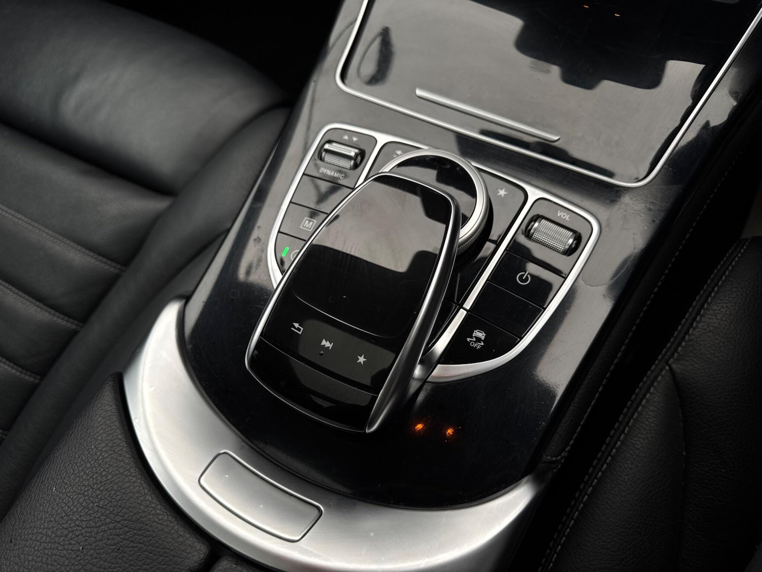 Used Mercedes-Benz GLC 2016 for sale - 76562327: Photo 27