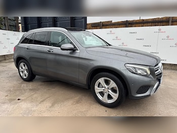 Used Mercedes-Benz GLC 2016 for sale - 76562327: Photo