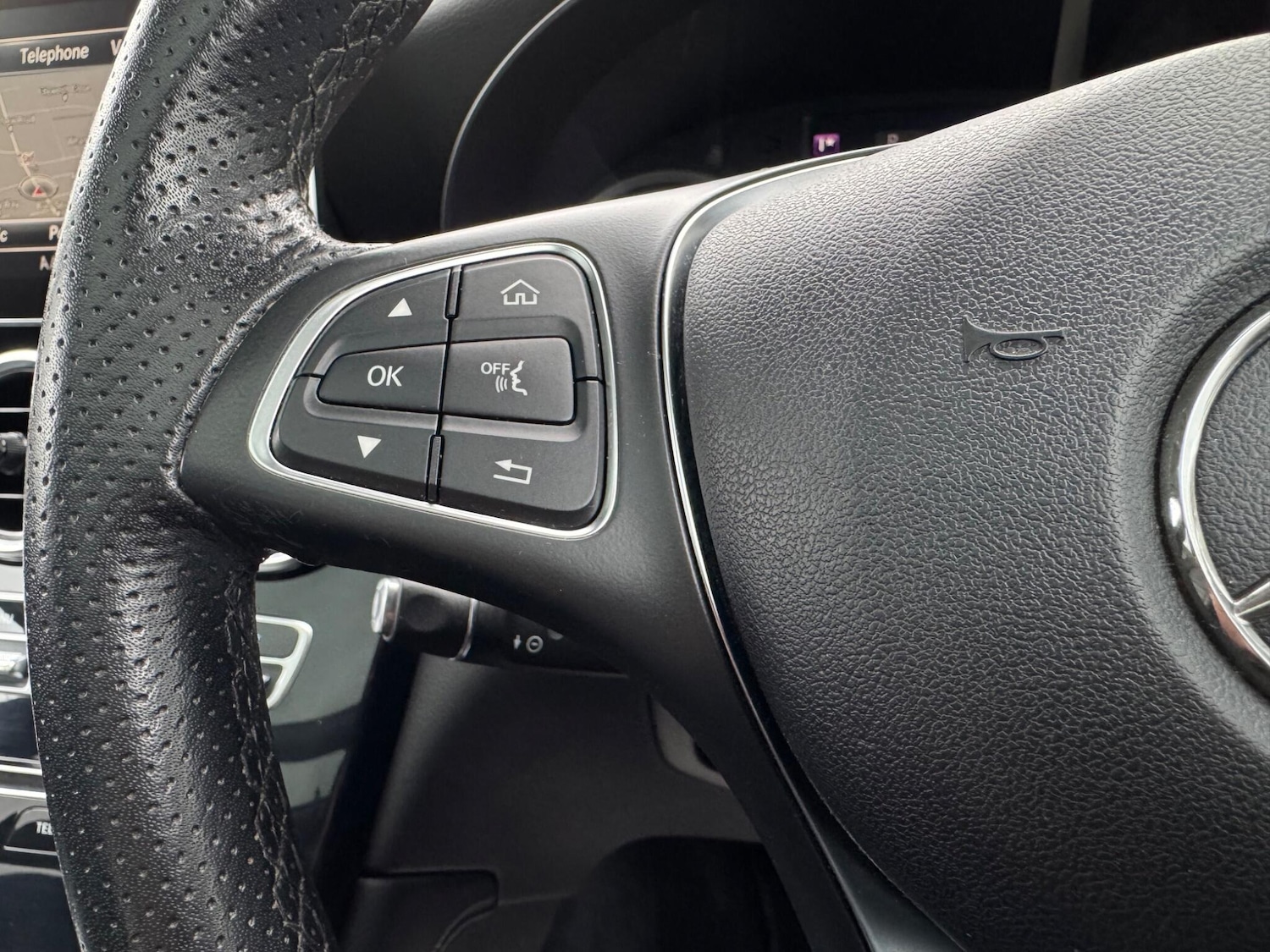 Used Mercedes-Benz GLC 2016 for sale - 76562327: Photo 33