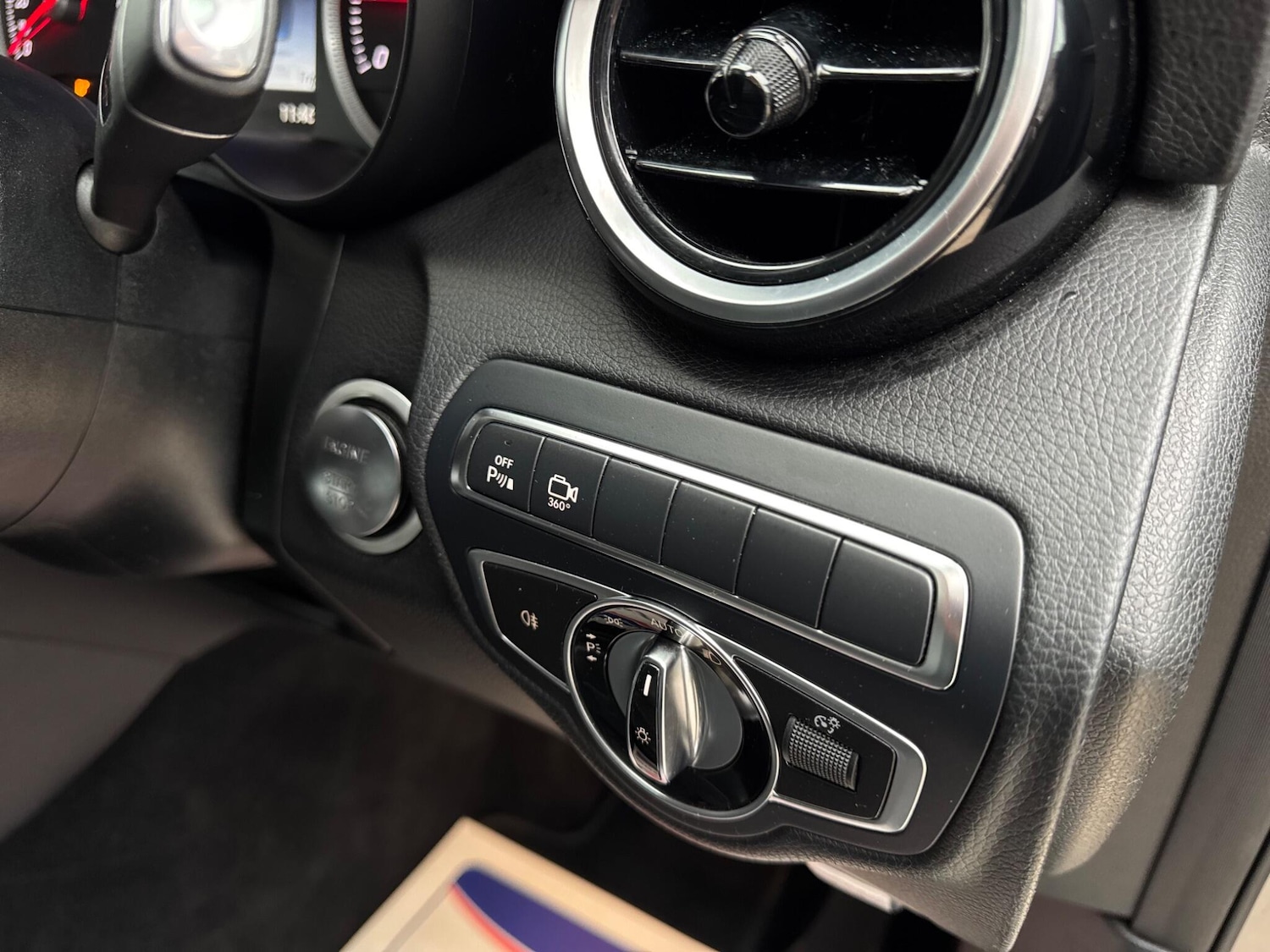 Used Mercedes-Benz GLC 2016 for sale - 76562327: Photo 76