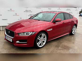 Used Jaguar XE 2016 for sale - 79860659: Photo