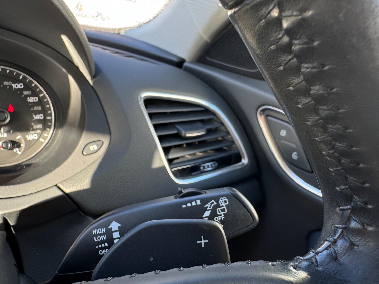 Used Audi Q3 2015 for sale - 77359004: Photo 26