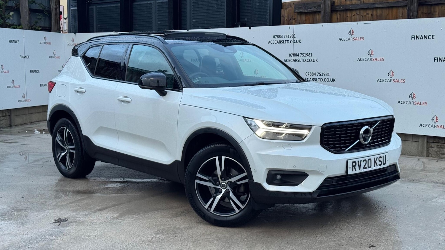 Used Volvo XC40 2020 for sale - 76620431: Photo 1